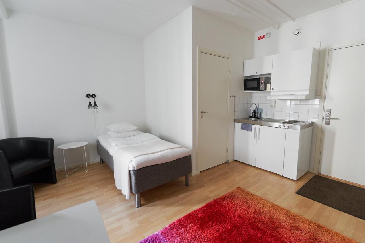 Slagsta Gate Hotell Fittja Ngoại thất bức ảnh