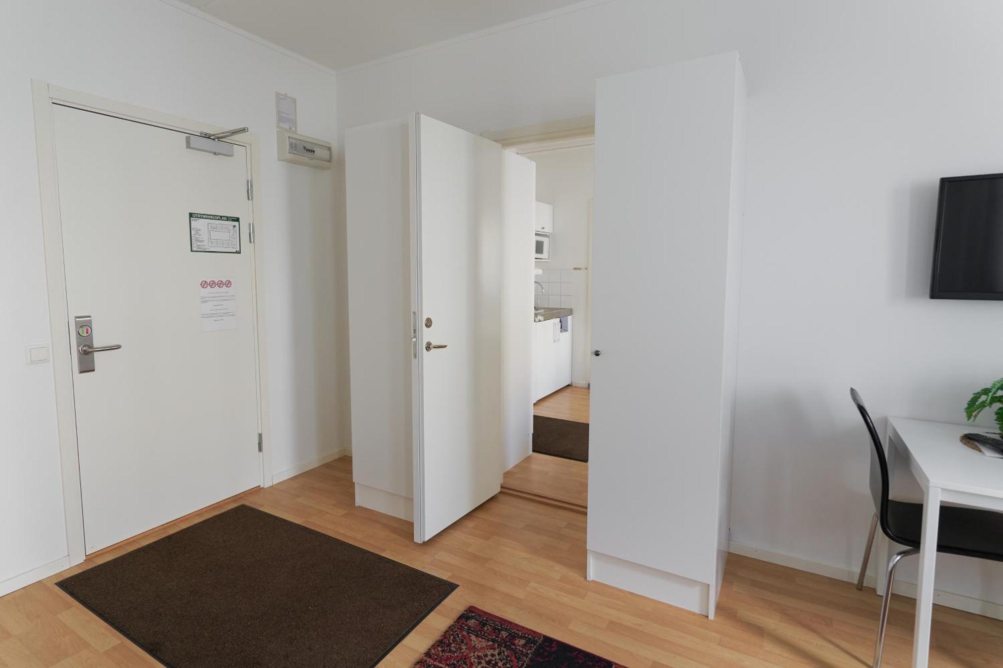 Slagsta Gate Hotell Fittja Ngoại thất bức ảnh