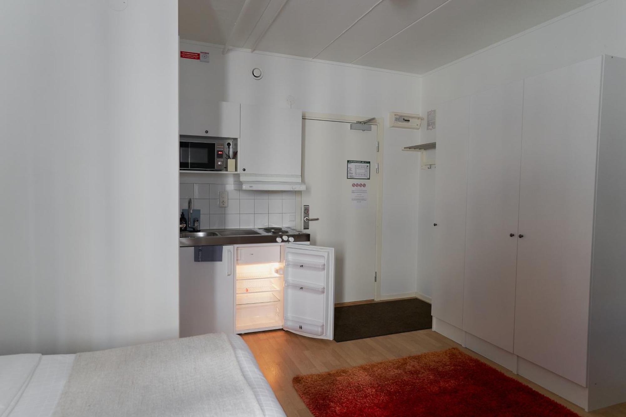 Slagsta Gate Hotell Fittja Ngoại thất bức ảnh