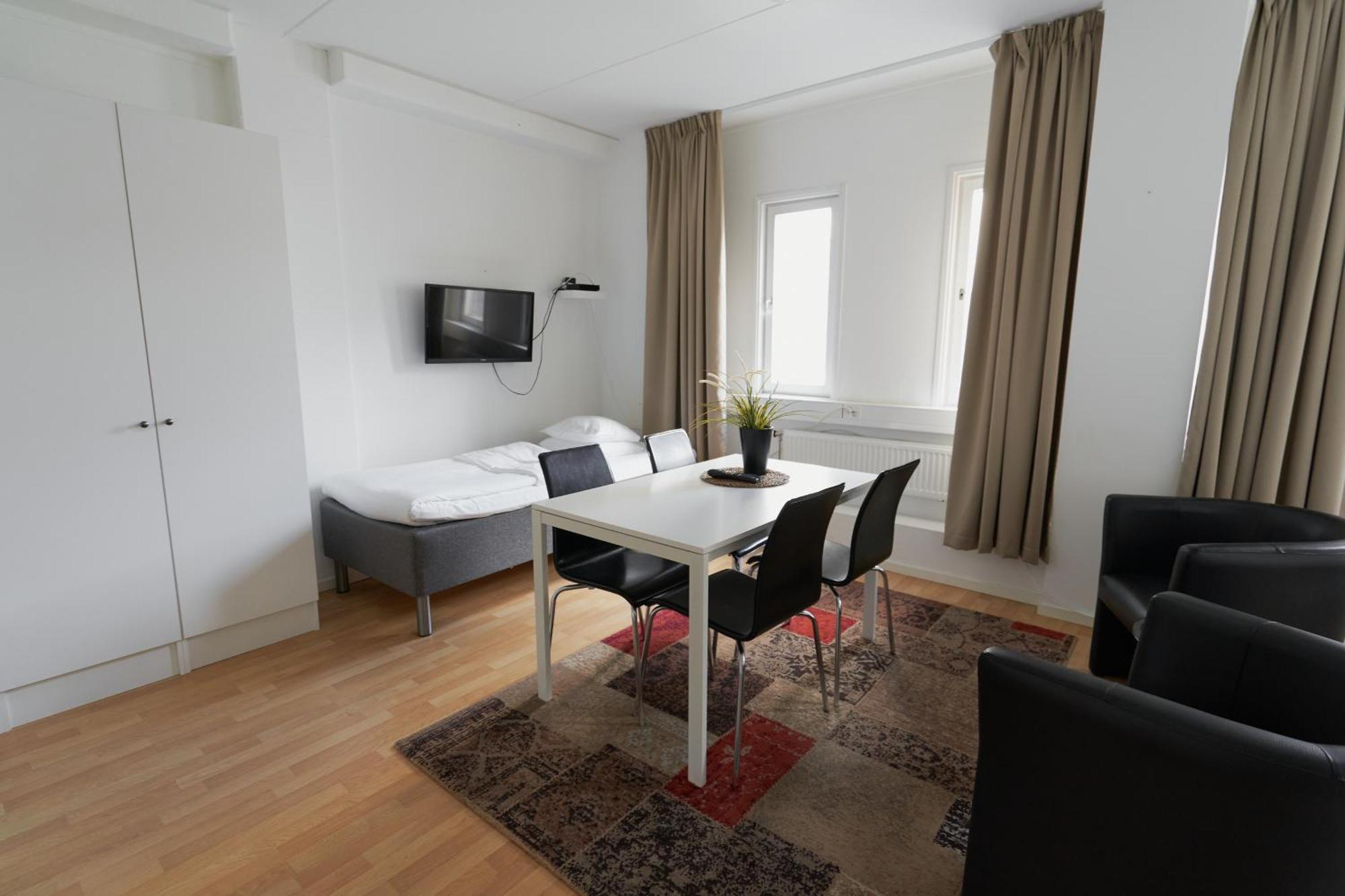 Slagsta Gate Hotell Fittja Ngoại thất bức ảnh